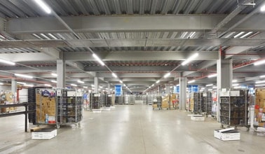 9 Western Ave, Chorley for lease Interior Photo- Image 1 of 5