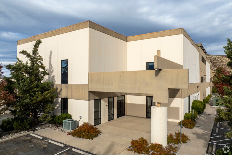 895 Maestro Dr, Reno, NV à vendre - Photo principale - Image 1 de 4