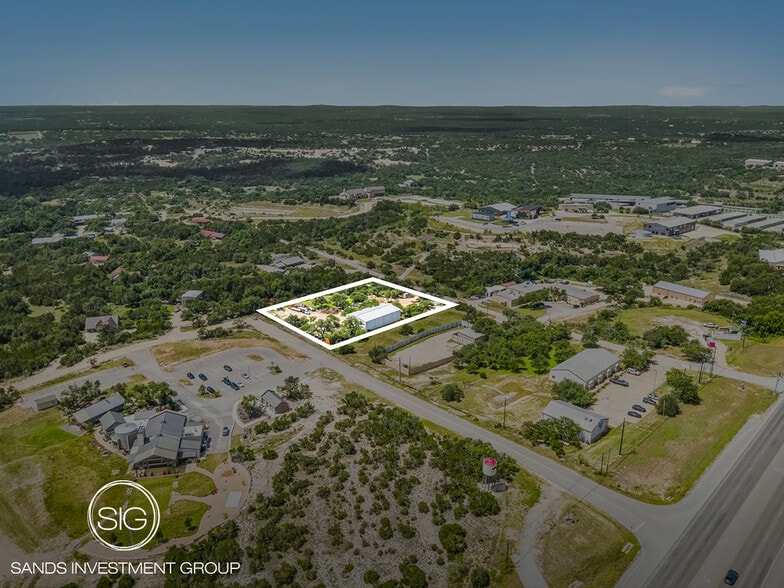 179 S Canyonwood Dr, Dripping Springs, TX for sale - Primary Photo - Image 1 of 5