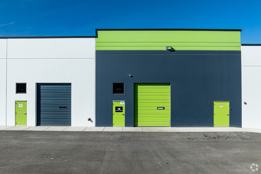 5718 W 3500 South, West Valley, UT à louer - Photo du bâtiment - Image 2 de 20