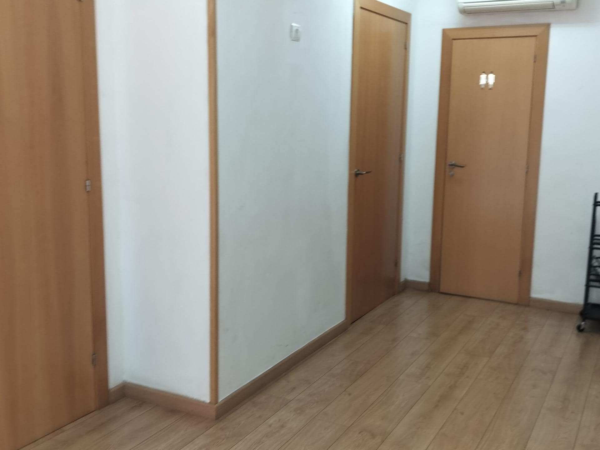 Retail in Viladecans, Barcelona for lease Interior Photo- Image 1 of 4