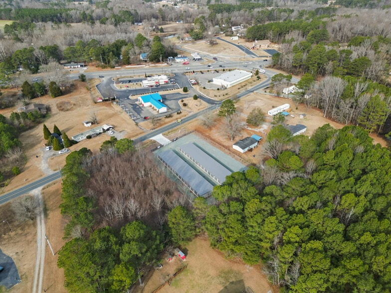 5102 Barbecue Church Rd, Sanford, NC for sale - Building Photo - Image 2 of 15