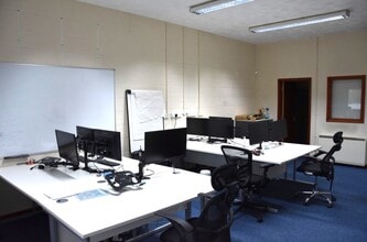 Office in 2 Woodburn Terrace, Newcastle Emlyn for lease Interior Photo- Image 2 of 12