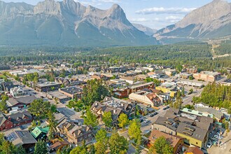 1001 6 Ave, Canmore, AB - Aerial  map view - Image1