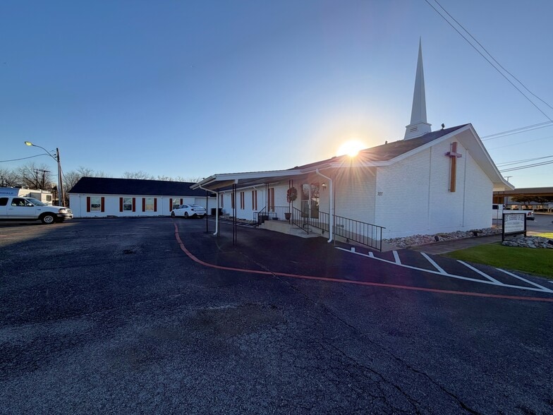 207 College St, Wylie, TX for sale - Building Photo - Image 2 of 10