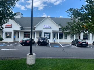 Plus de détails pour 80 Main St, Carver, MA - Commerce de détail à louer