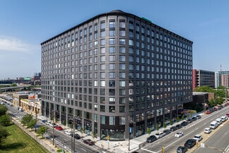 Plus de détails pour 200 Spring Garden St, Philadelphia, PA - Commerce de détail à louer