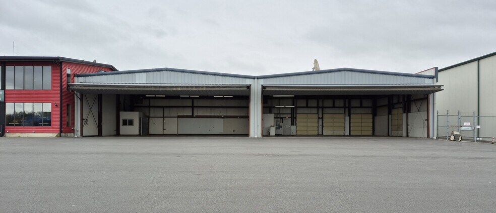 15426 Airport Dr, Burlington, WA à louer - Photo du bâtiment - Image 2 de 8