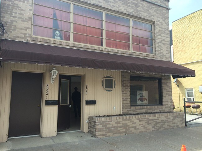 Plus de détails pour 820 Midland Ave, Midland, PA - Commerce de détail à louer