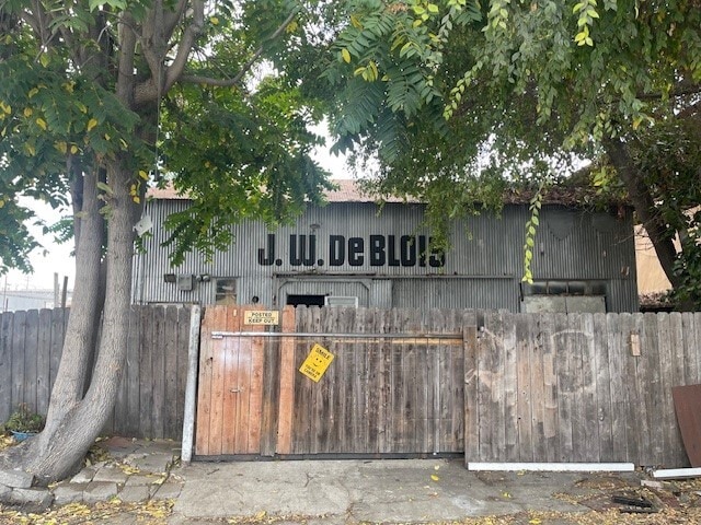 5708 & 5678 Cherry Avenue, Long Beach portfolio of 2 properties for sale on LoopNet.ca - Building Photo - Image 3 of 6