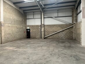 565 Blandford Rd, Poole for lease Interior Photo- Image 1 of 4
