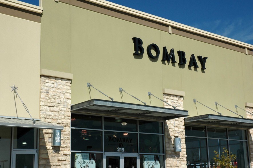 12850 South Fwy, Burleson, TX à louer - Photo du bâtiment - Image 2 de 9