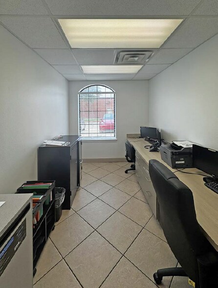 9947 N MacArthur Blvd, Irving, TX à vendre - Photo intérieure - Image 3 de 6