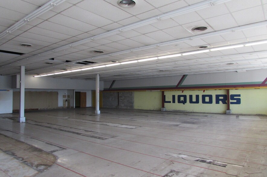 2208-2412 State Route 52, Pine Bush, NY à louer - Photo du bâtiment - Image 3 de 24