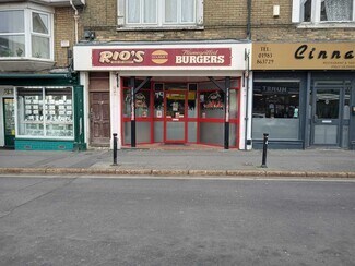 Plus de détails pour 9 Regent St, Shanklin - Commerce de détail à louer
