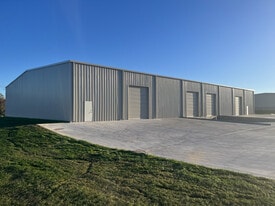 5881 Imperial Loop, College Station TX - Warehouse