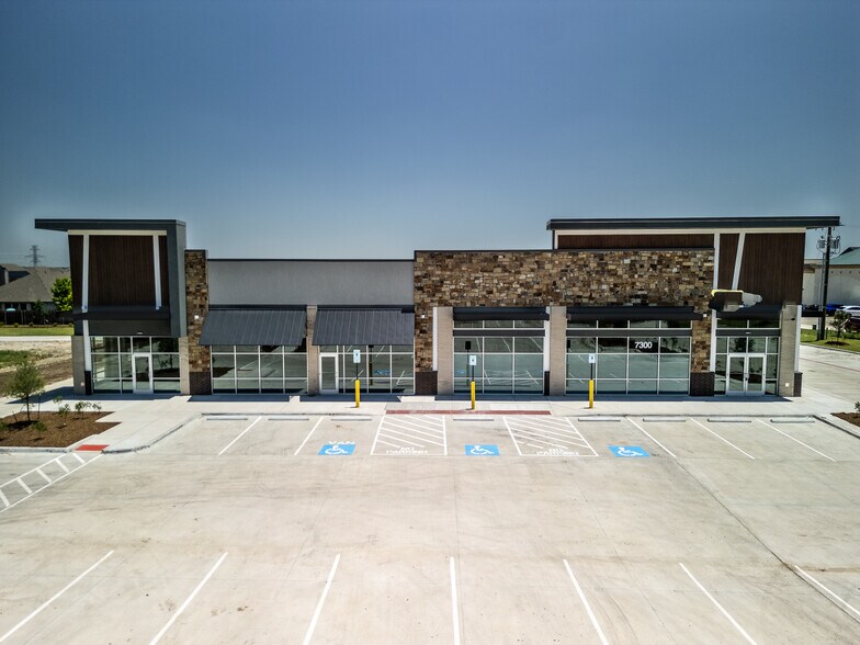 7300 Blue Mound Rd, Fort Worth, TX à louer - Photo du bâtiment - Image 1 de 4