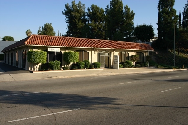 800 S Beach Blvd, La Habra, CA for lease - Primary Photo - Image 1 of 3