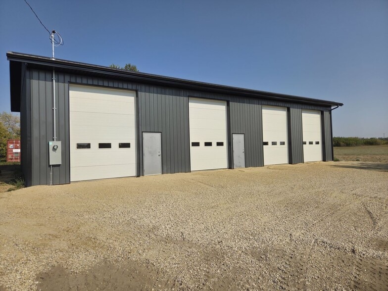 4828 46 Ave, Millet, AB for lease - Building Photo - Image 1 of 12