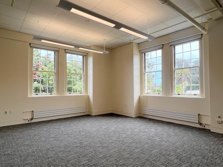 39 Mesa St, San Francisco, CA for lease - Interior Photo - Image 2 of 18