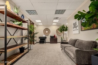 777 E Thomas Rd, Phoenix, AZ à louer Photo intérieure- Image 2 de 3