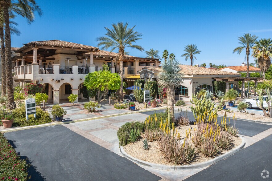 39935 Vista Del Sol, Rancho Mirage, CA à vendre - Photo du bâtiment - Image 2 de 5
