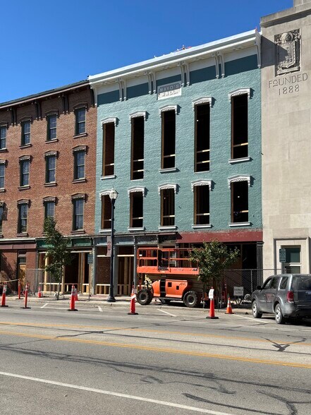 16 S Market St, Troy, OH à louer - Photo du bâtiment - Image 2 de 21