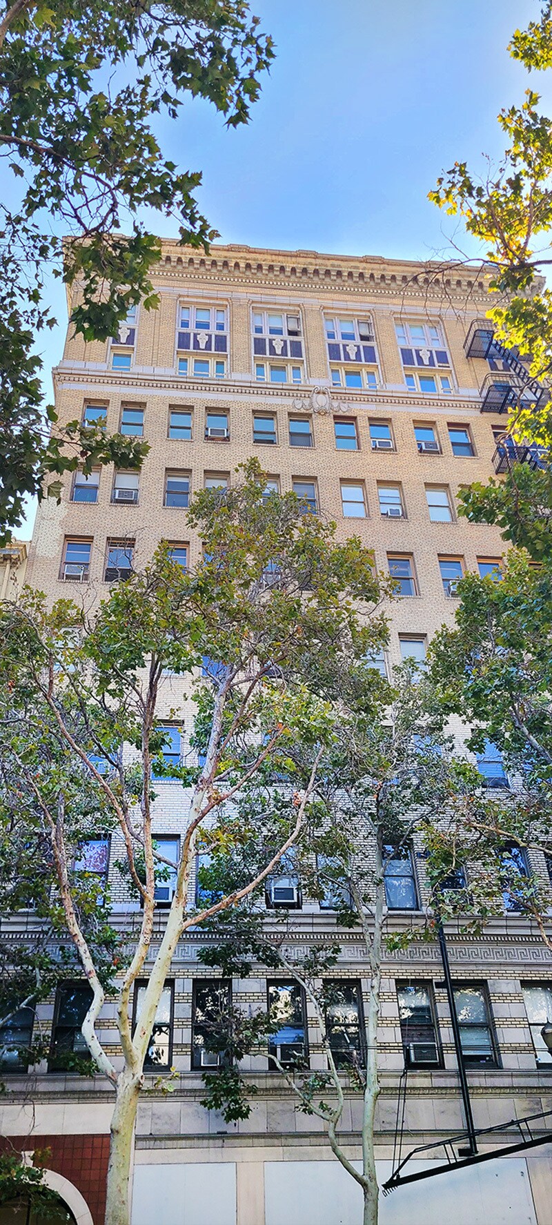 28 N 1st St, San Jose, CA à vendre Photo du bâtiment- Image 1 de 2