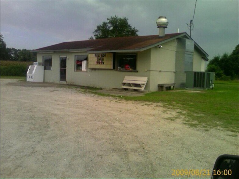 1353 Tomahawk Hwy, Harrells, NC à vendre - Photo du bâtiment - Image 2 de 2