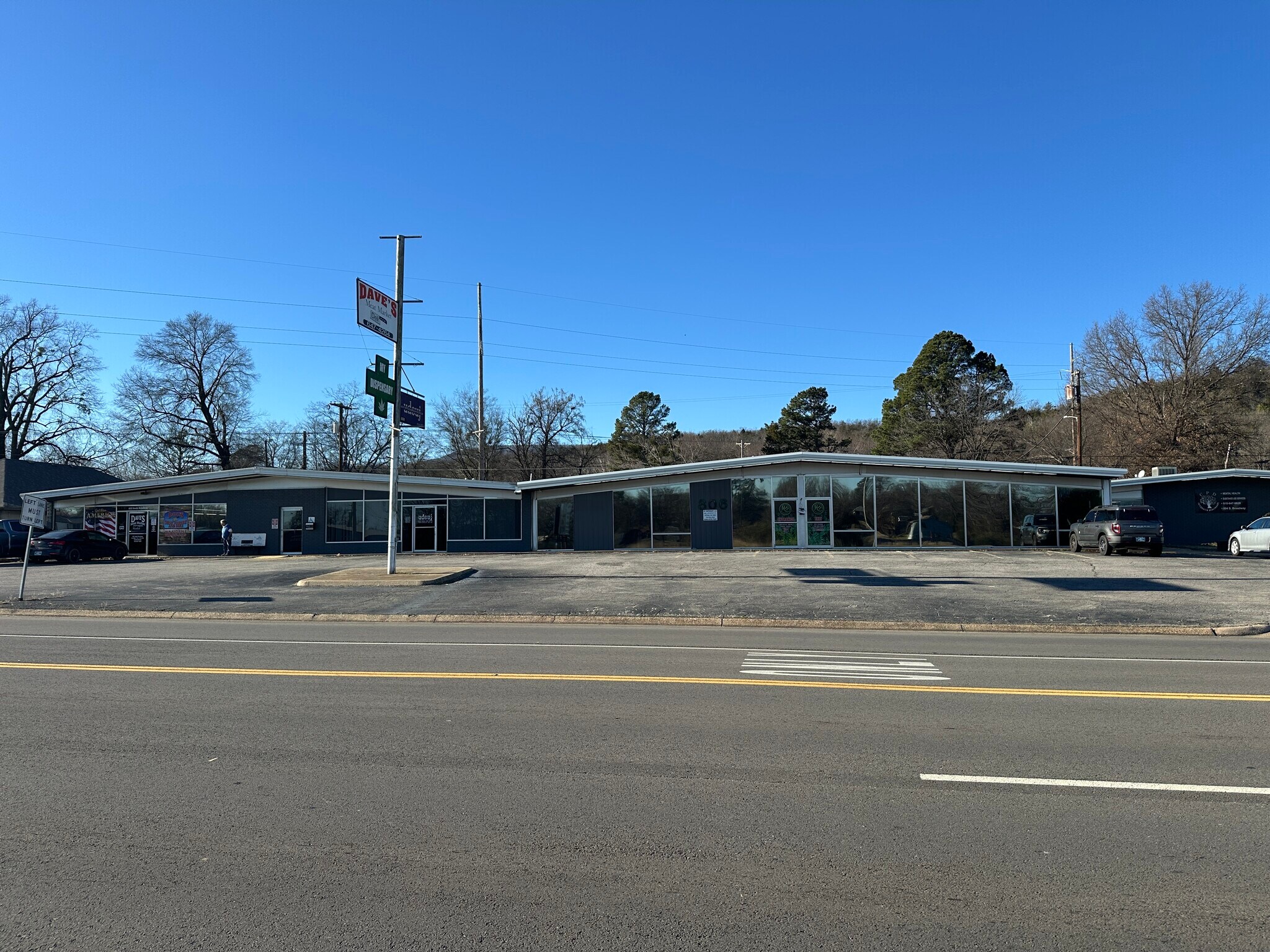 822 S Broadway St, Poteau, OK à vendre Photo principale- Image 1 de 1
