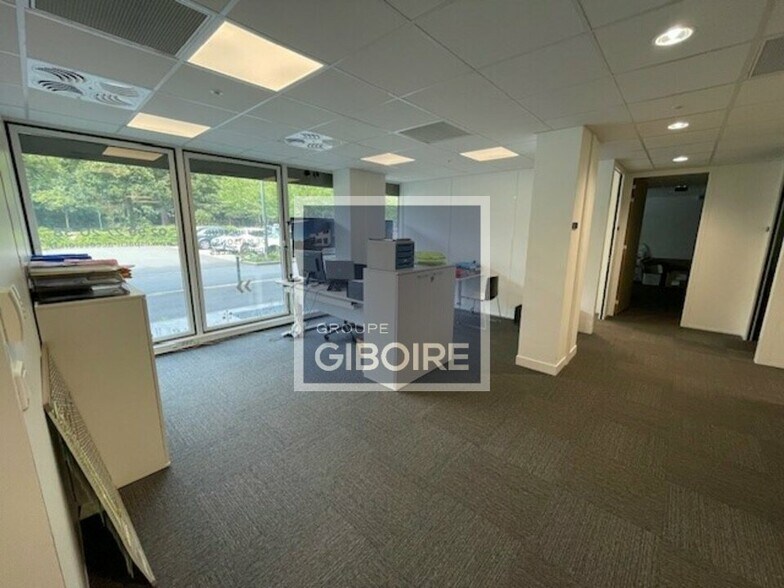 Office in Rennes for lease - Interior Photo - Image 2 of 4