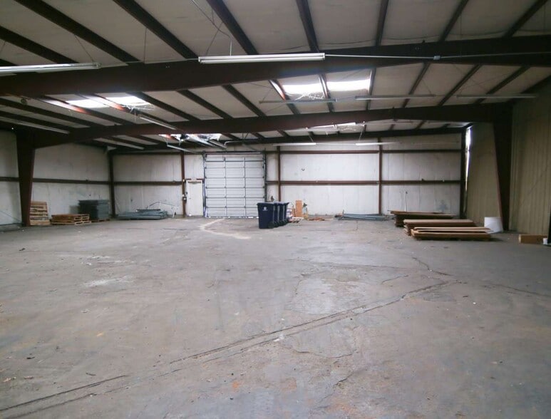 711-725 SW 4th St, Oklahoma City, OK for sale - Interior Photo - Image 3 of 23