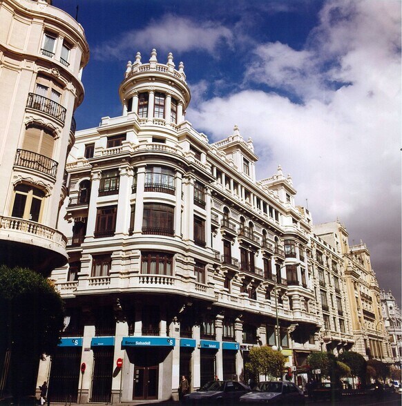 Calle Gran Vía, 6, Madrid, Madrid à louer - Photo du bâtiment - Image 3 de 15