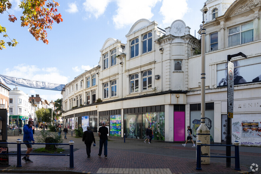 152-170 Terminus Rd, Eastbourne à louer - Photo du bâtiment - Image 2 de 3