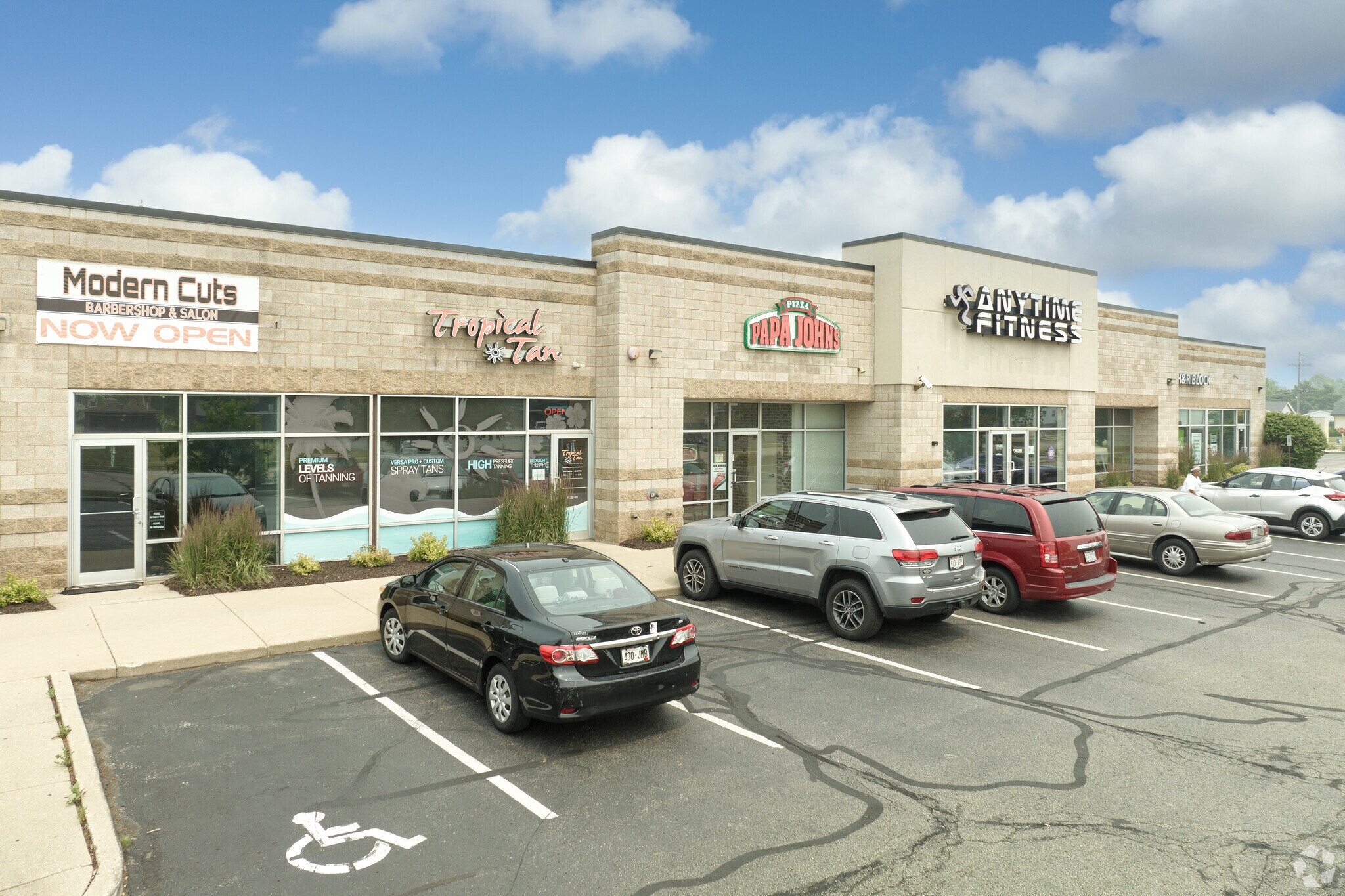 2304 18th St, Kenosha, WI for lease Building Photo- Image 1 of 21