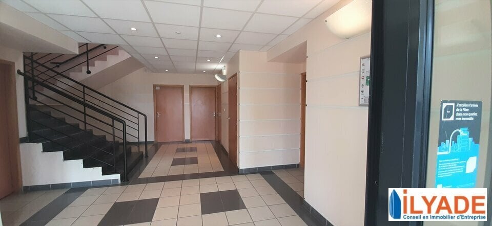 730 Rue René Descartes, Aix-en-Provence for lease - Lobby - Image 3 of 5