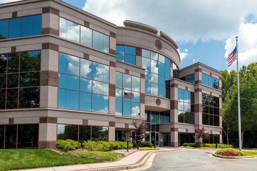 800 Parc Pt, Alpharetta, GA à louer - Photo du bâtiment - Image 1 de 14