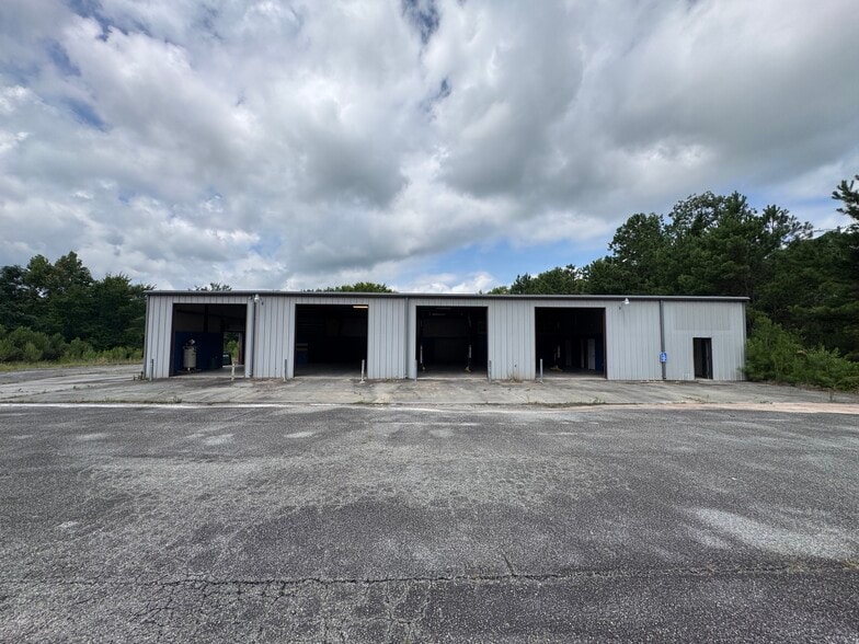 3413 Ocmulgee East Blvd, Macon, GA à vendre - Photo du bâtiment - Image 2 de 10