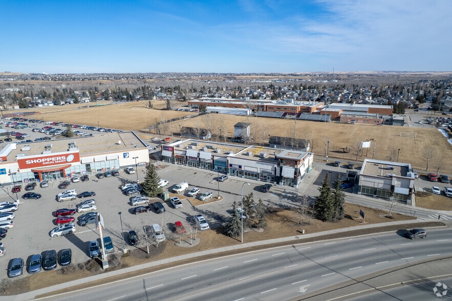 191 Southridge Dr, Okotoks, AB à louer - Aérien - Image 2 de 2