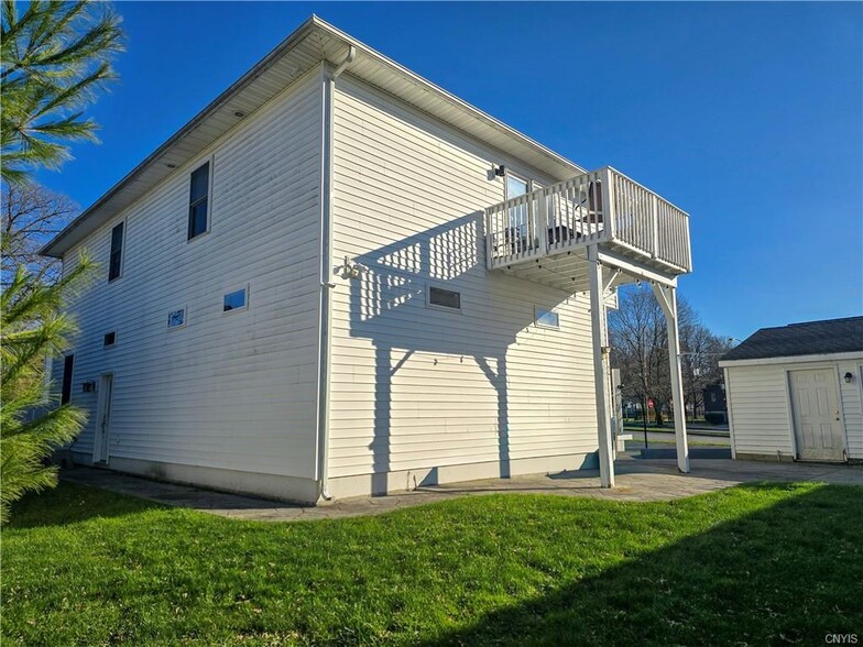 337 N Peterboro St, Canastota, NY for sale - Building Photo - Image 2 of 36