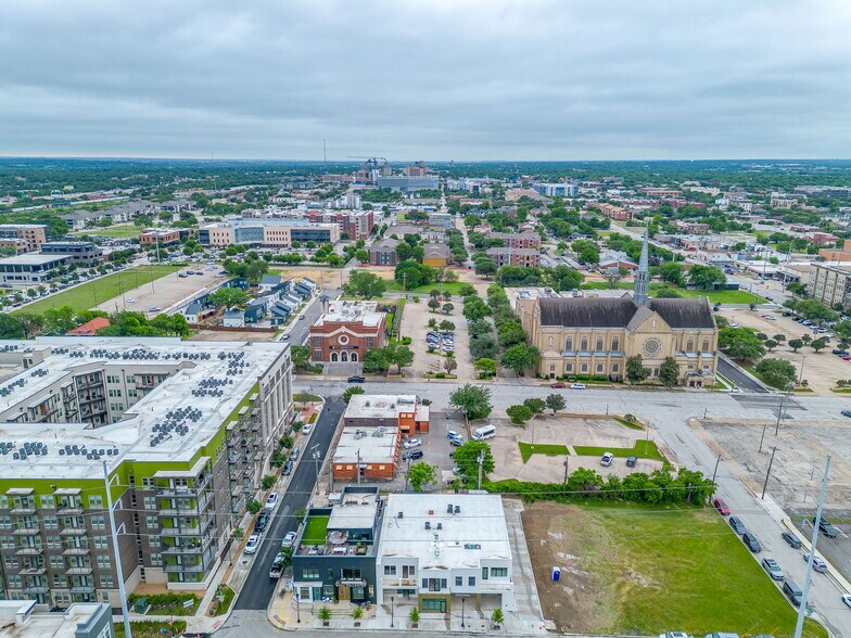 307 Daggett ave, Fort Worth, TX à louer - Photo principale - Image 2 de 4