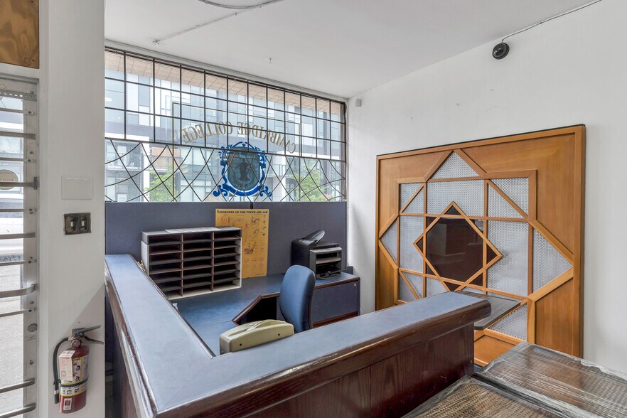 4928 Imperial St, Burnaby, BC for lease - Building Photo - Image 3 of 13