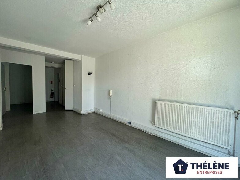 Office in Montpellier for sale - Interior Photo - Image 3 of 12