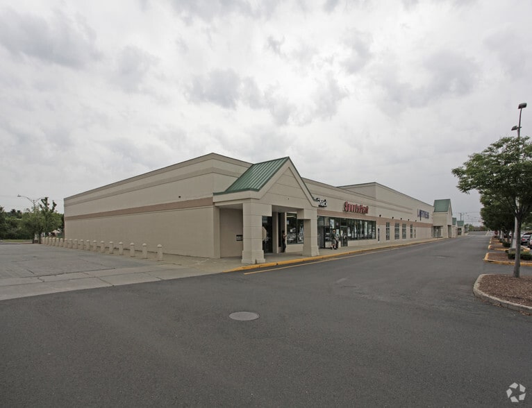 80-96 Boston Post Rd, Orange, CT à louer - Photo du bâtiment - Image 2 de 6