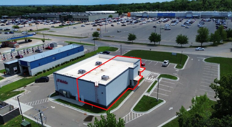 1945 Venture, Ottumwa, IA for lease Building Photo- Image 1 of 5