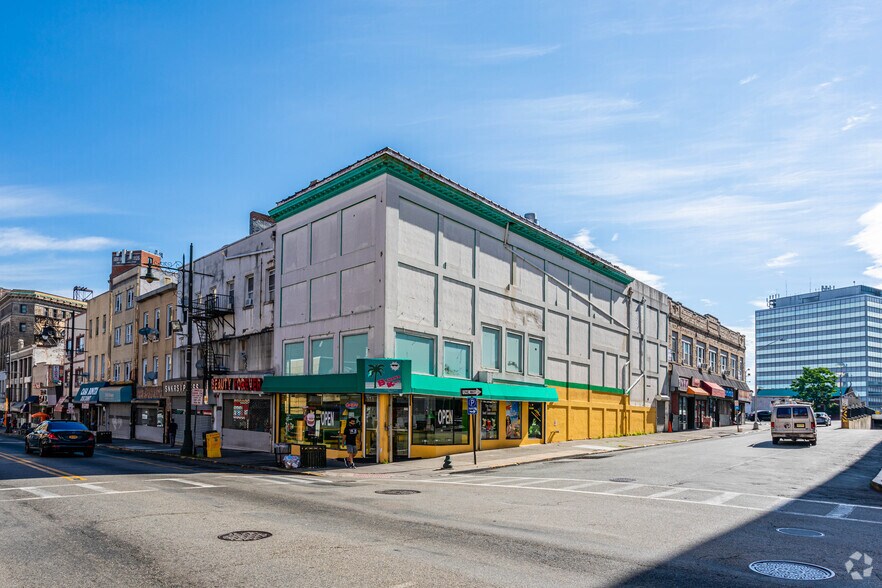 277 Main St, Paterson, NJ à louer - Photo principale - Image 2 de 12