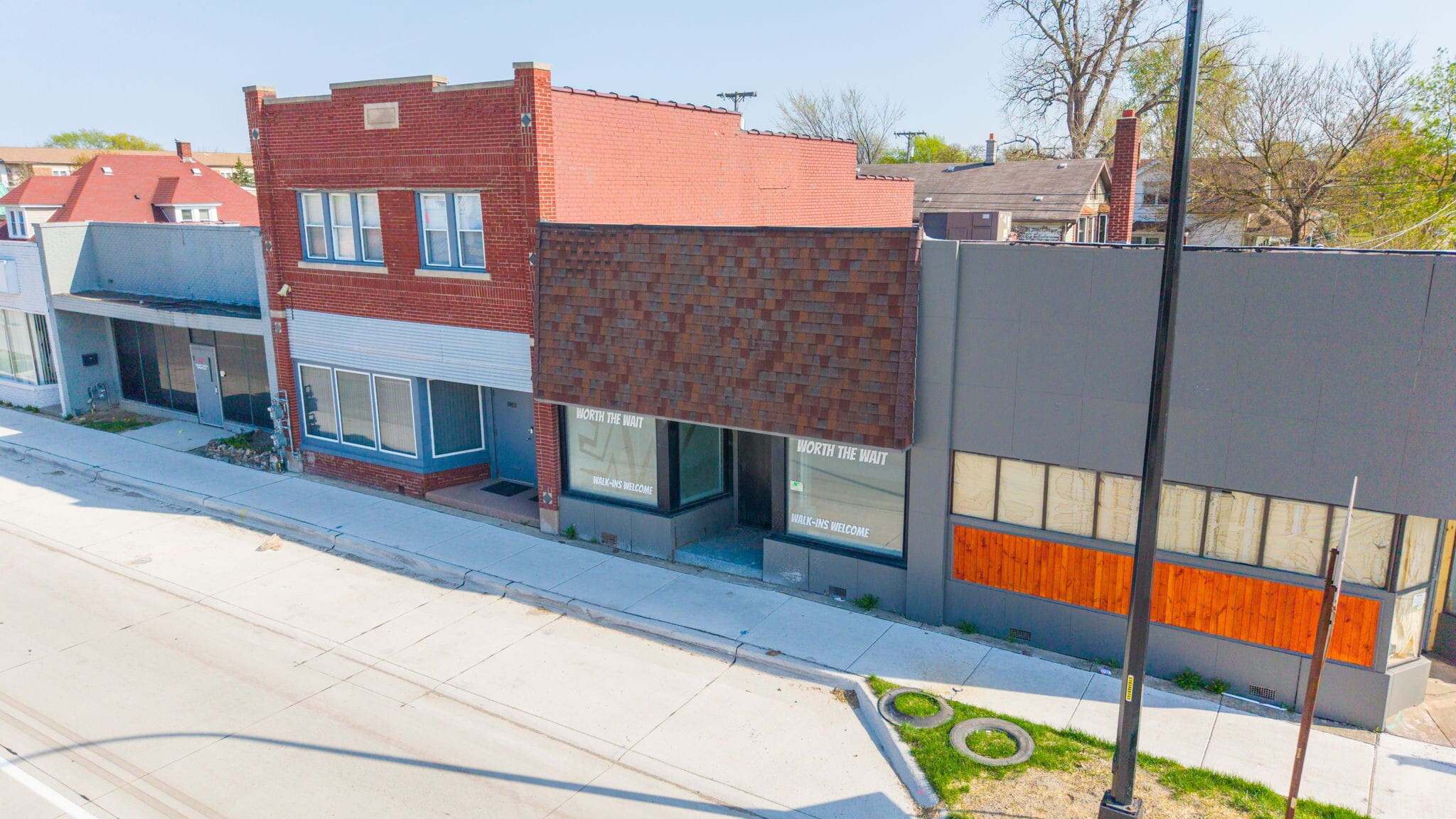 16906 E Nine Mile Rd, Eastpointe, MI for sale Primary Photo- Image 1 of 23