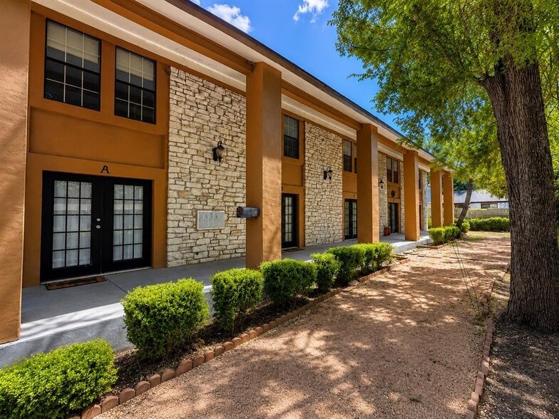 1911 Lightsey Rd, Austin, TX for sale - Building Photo - Image 1 of 31