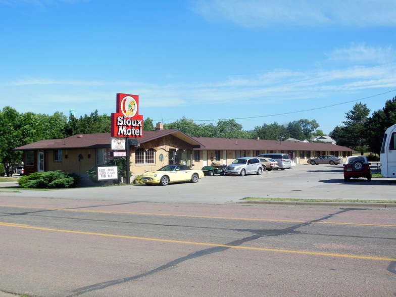 302 E 5th St, Murdo, SD for sale - Building Photo - Image 1 of 1