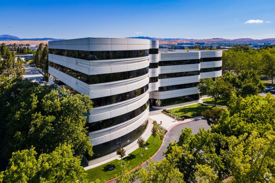 4900 Hopyard Rd, Pleasanton, CA for lease - Building Photo - Image 3 of 5